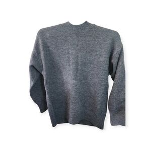 Classic Gray Women's Sweater NWOT